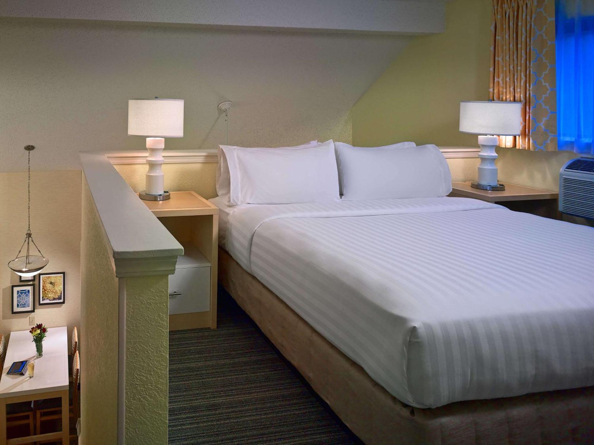 Sonesta Simply Suites Memphis East Poplar Pike Екстериор снимка