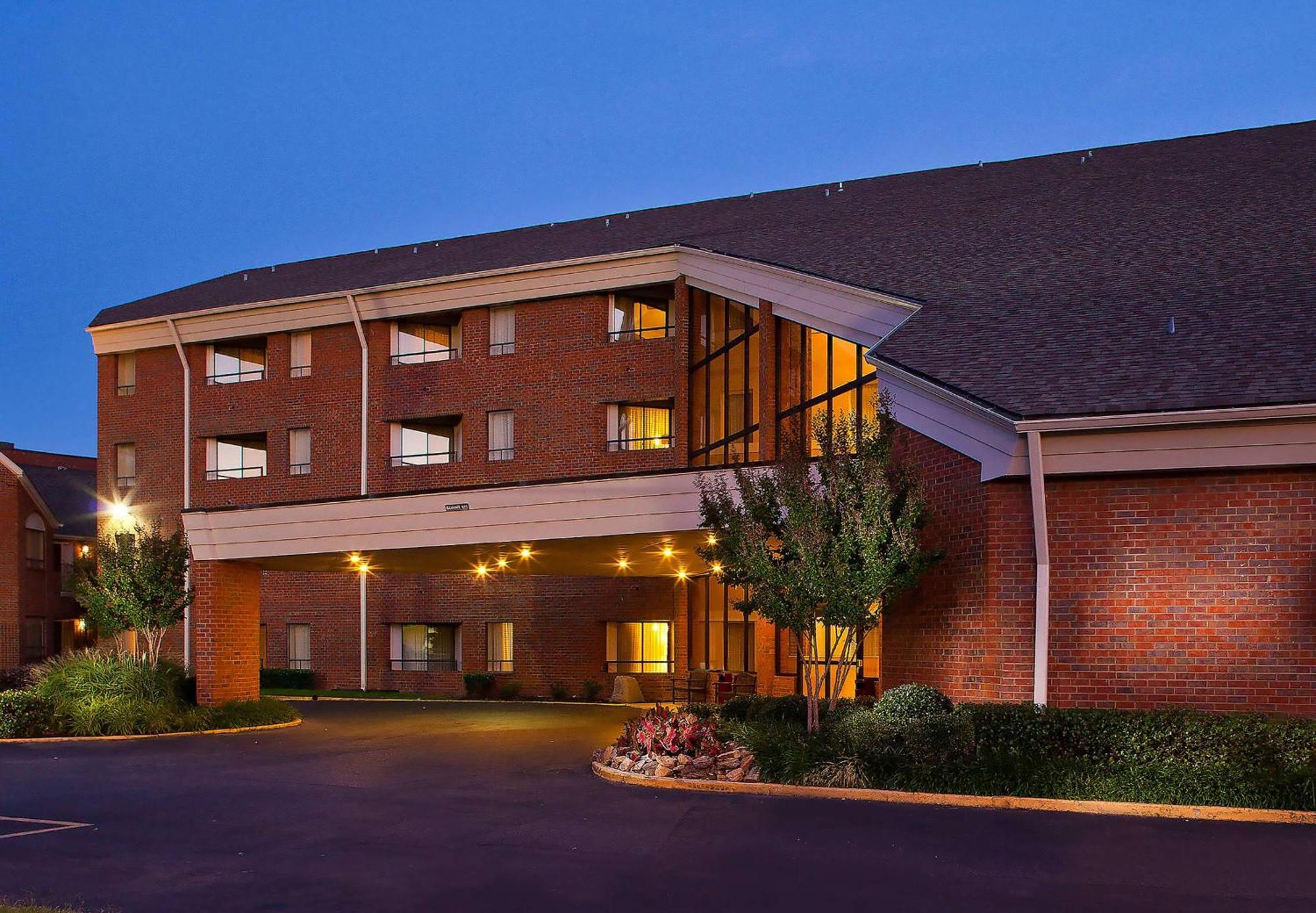 Sonesta Simply Suites Memphis East Poplar Pike Екстериор снимка